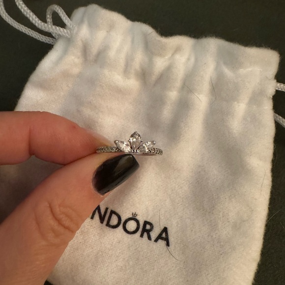 Sparkling Herbarium Cluster Ring - Picture 2 of 4